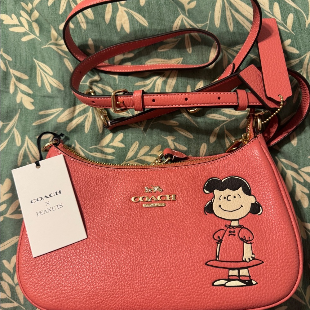 Coach Teri Peanuts Lucy